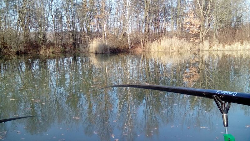 Czarno piątkowy spławik