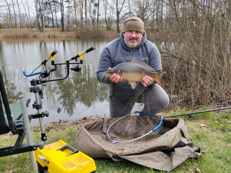 Feeder na karpia wiosną – test nowych wędek i pierwsze wnioski z łowiska Dąbrowski Karp. 3 feeder matoda kwiecien nytro karp leszcz 10