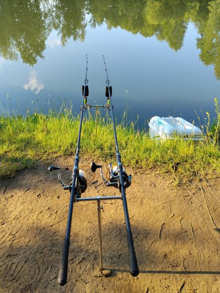 Może i mam dziesiątki wędek – ale nigdy nie mam ich dostatecznie dużo. 4 fox eos 10 3lbs 4
